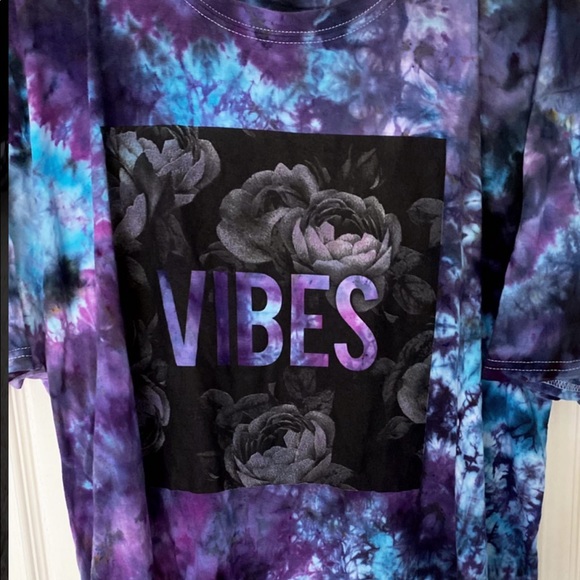 Hand dyed VIBES T-shirt Adult Size XL NEW - Picture 3 of 3